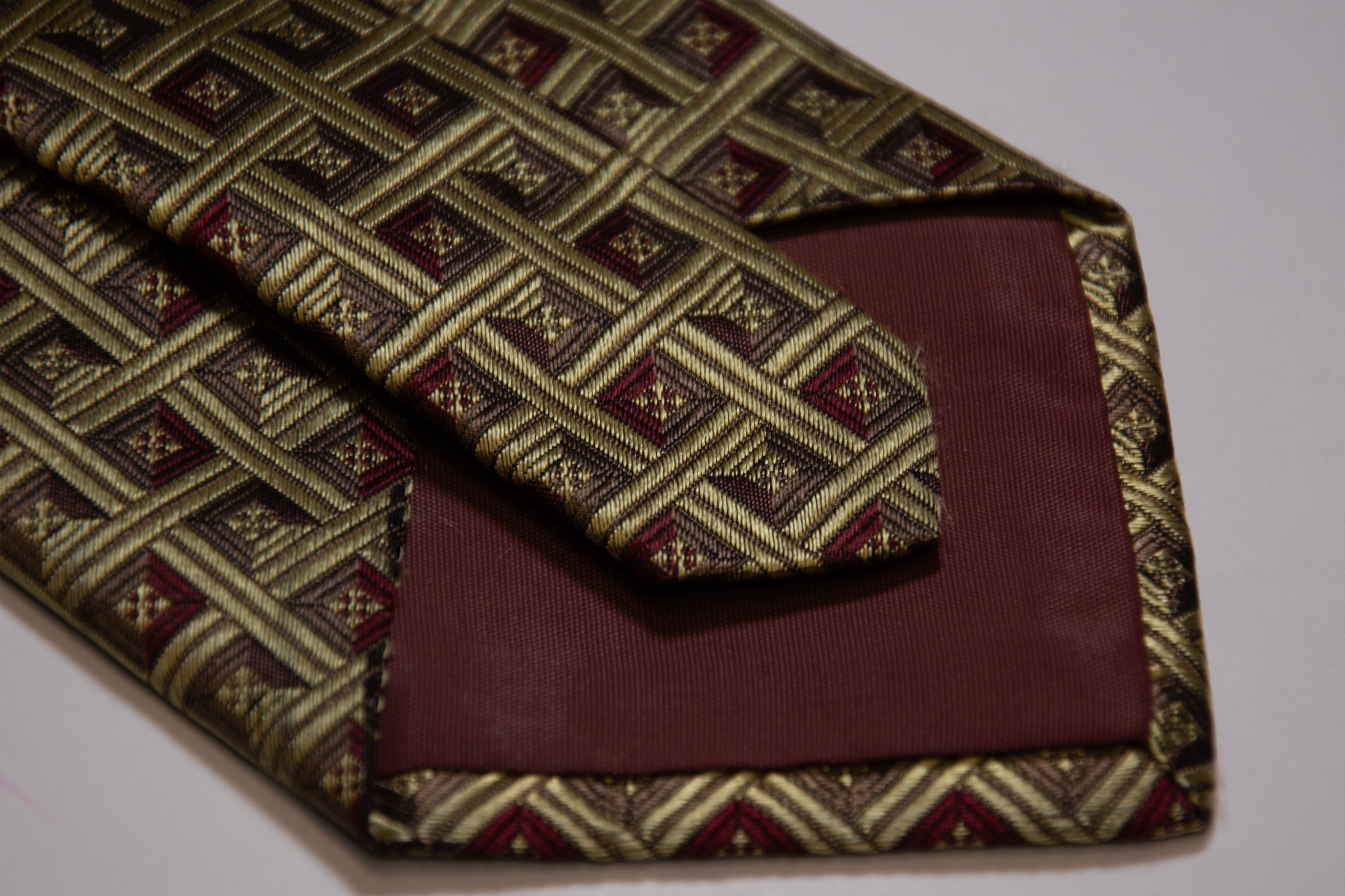 Christian Dior Gold and Red Pattern Tie